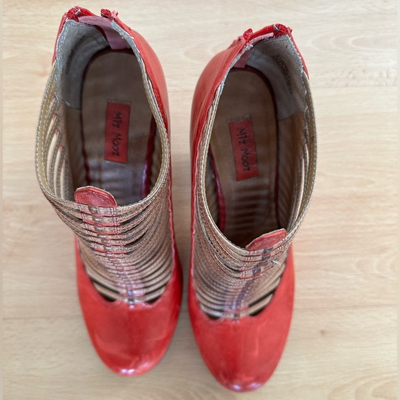Size 7 Miz Mooz red leather booties - Picture 4 of 10